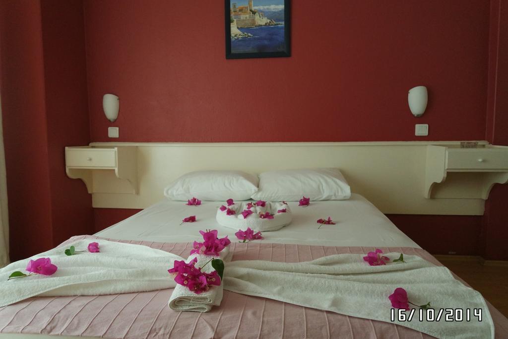 Villa Dedem Hotel Foça Zimmer foto